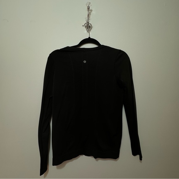 Lululemon 🍋 - Picture 2 of 2